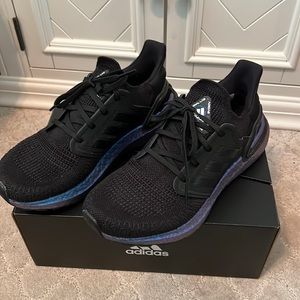 Men 7/women 8 adidas ultraboost